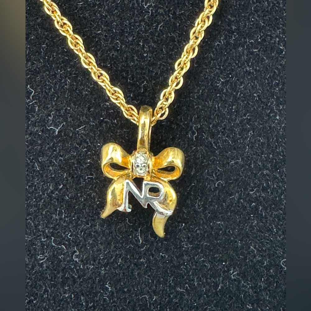 Vintage Nina Ricci NR Bow Logo Crystal Pendant Gold-Tone Necklace 16–18”